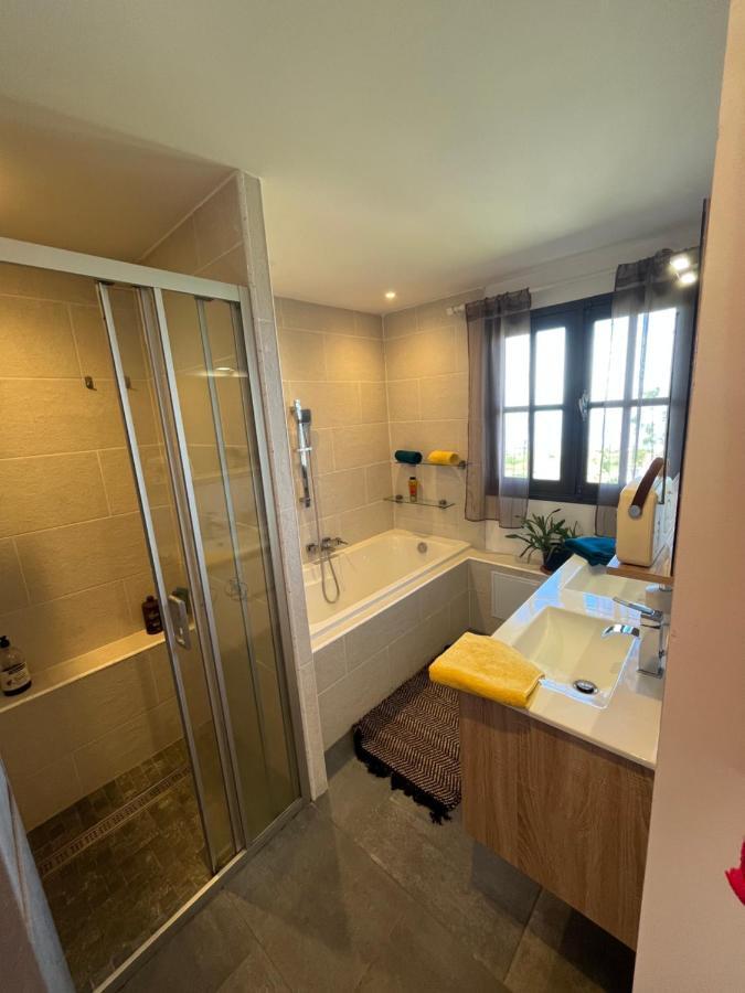 La Maison Des Camelias Le Tampon Extérieur photo